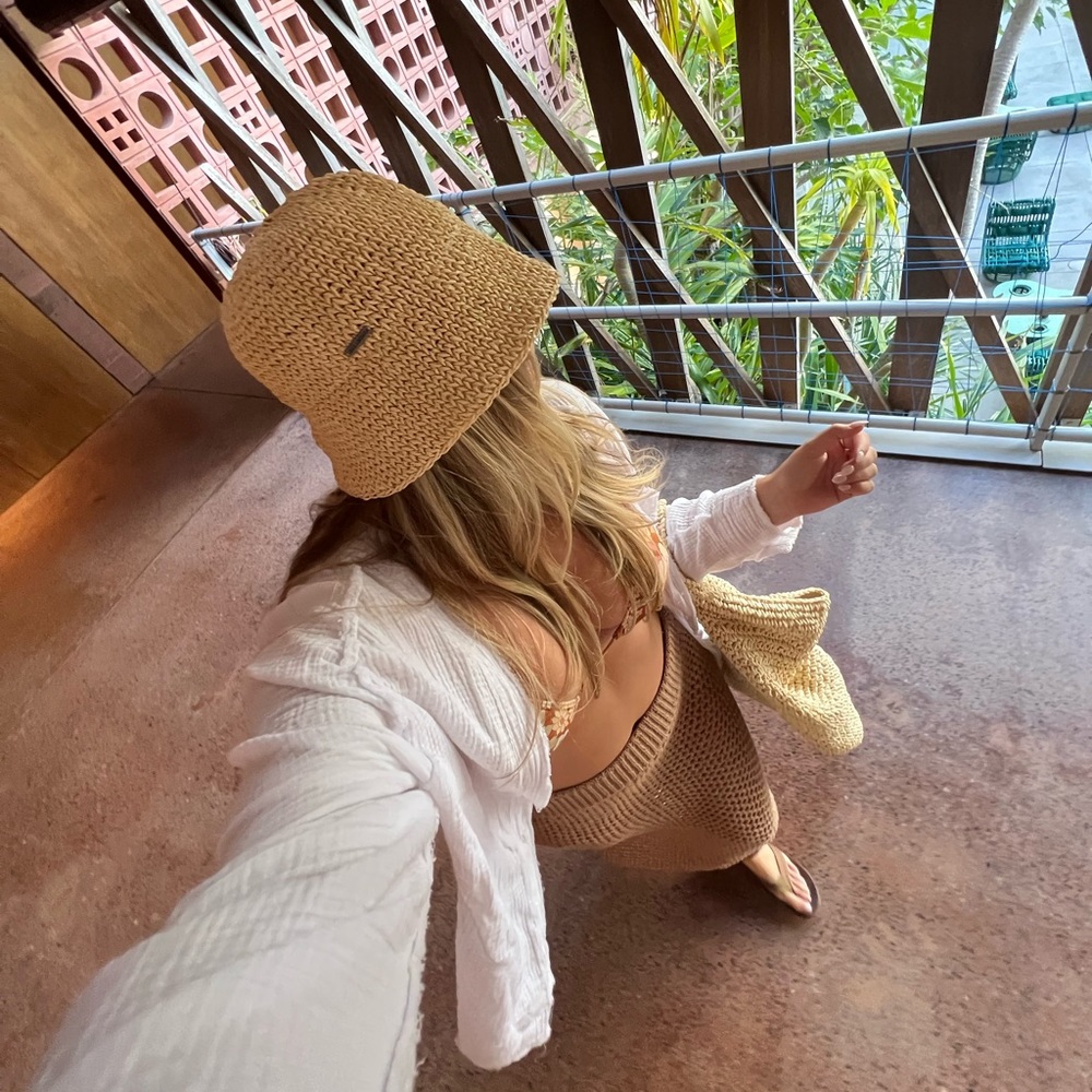 Meet your Posher, Devin